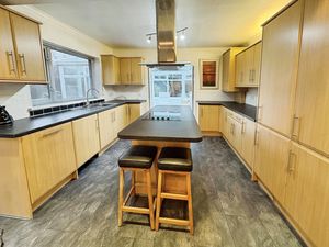 Photo 7- click for photo gallery